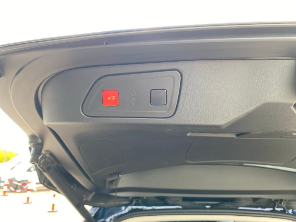 Fahrzeugabbildung Citroën C5 Aircross Hybrid 225 Automatik SHINE PACK*Lede