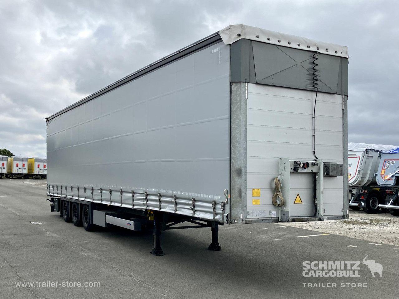 Schmitz Cargobull Curtainsider Mega