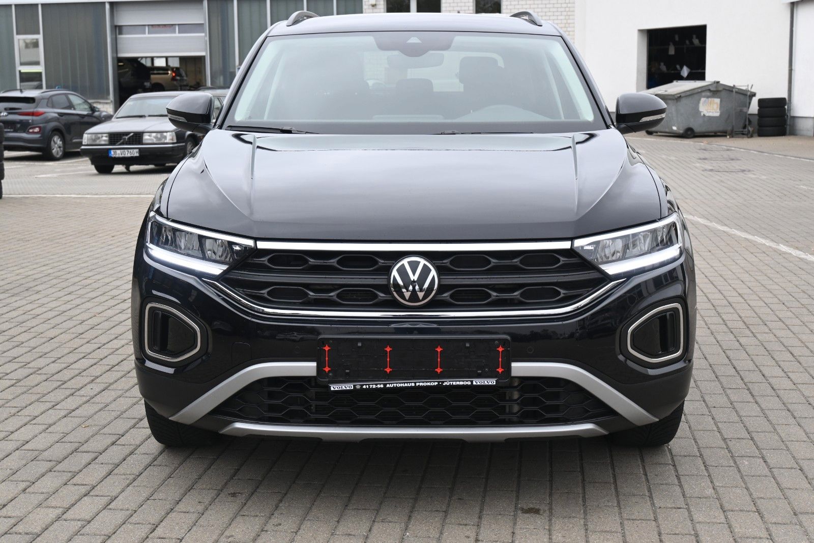 Fahrzeugabbildung Volkswagen T-Roc 1.5 TSI DSG Life*DAB*PDC*AppleCarPlay*SHZG