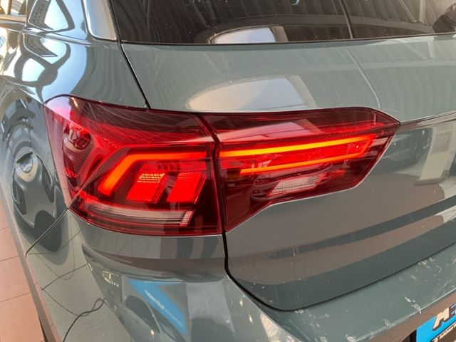 Fahrzeugabbildung Volkswagen T-ROC 1.5 TSI DSG 110 KW "STYLE" AHK NAVI LED-PL