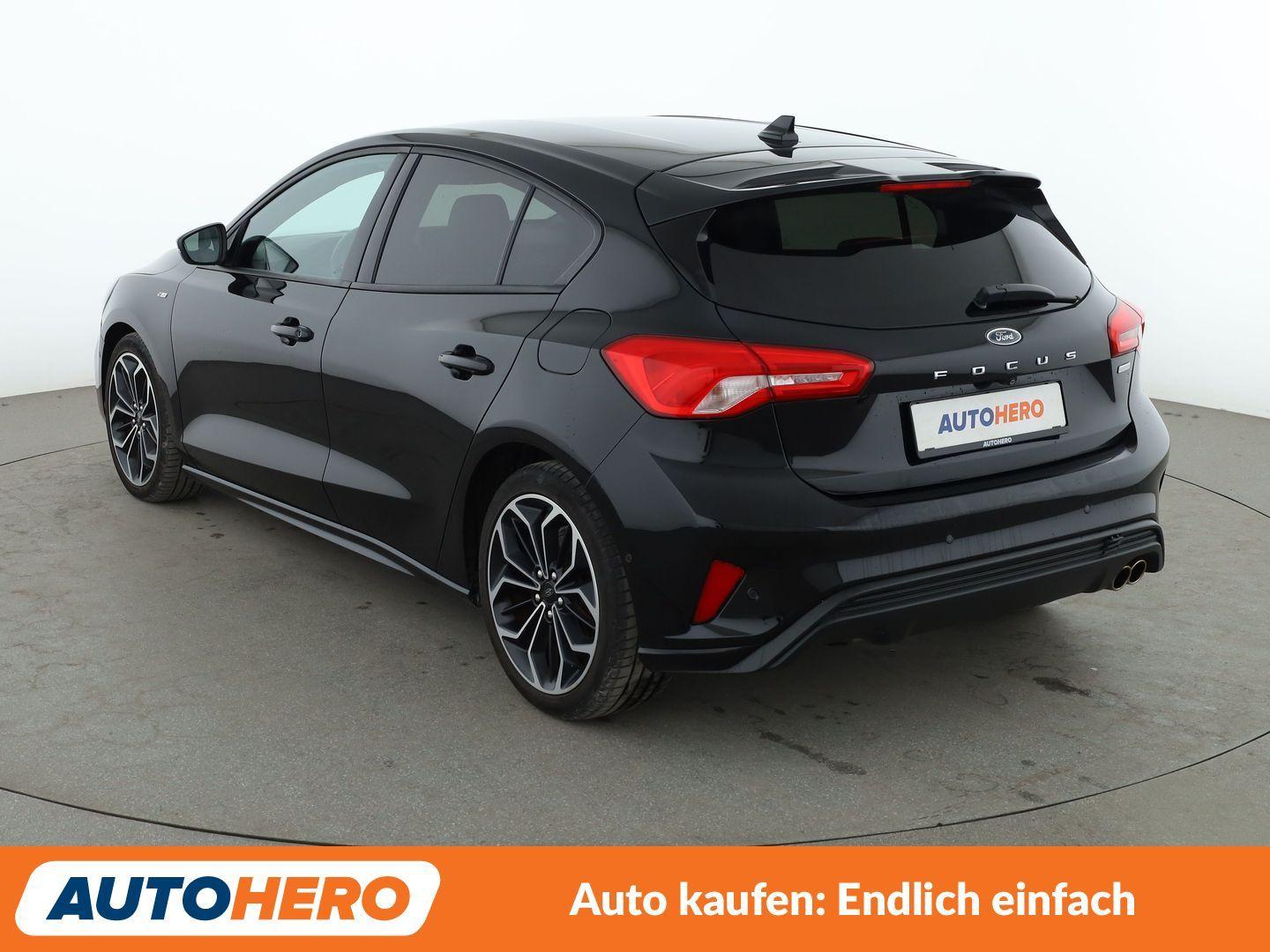 Ford Focus 1.0 EcoBoost ST-Line*NAVI*LED*TEMPO*CAM*