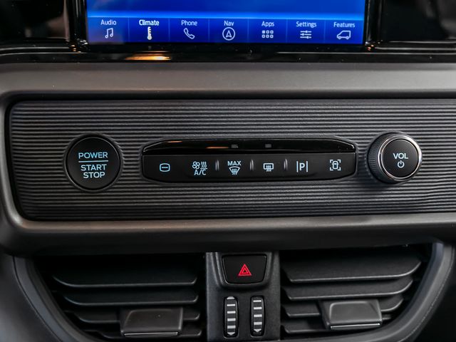 Ford Tourneo Courier 1.0 Titanium Kamera Navi ACC
