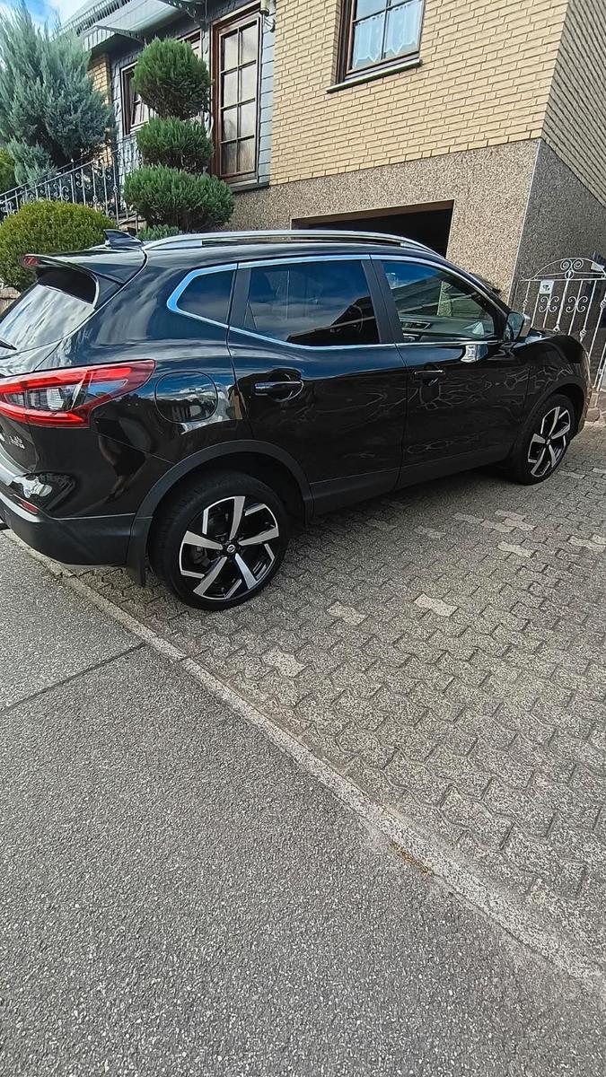 Nissan Qashqai 1.7 dCi Xtronic Tekna+ ALL-MODE 4x4i...