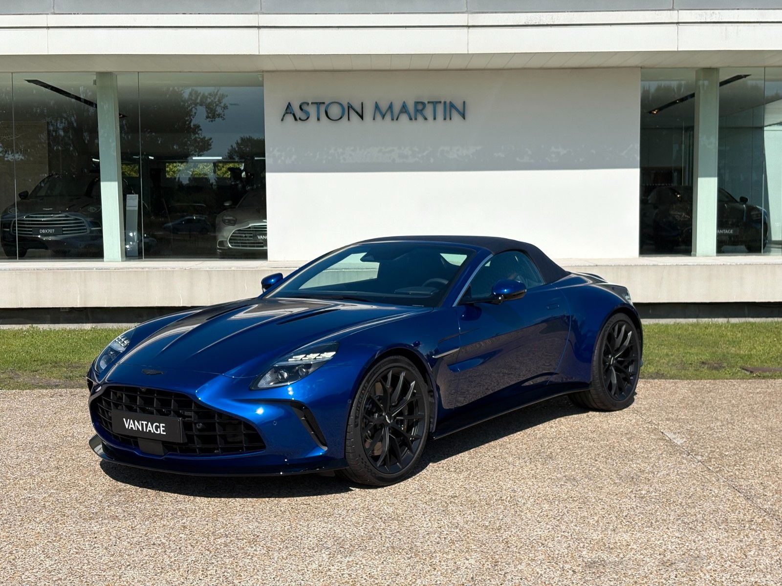 Aston Martin V8 Vantage 4.0 V8 Roadster imagem 2