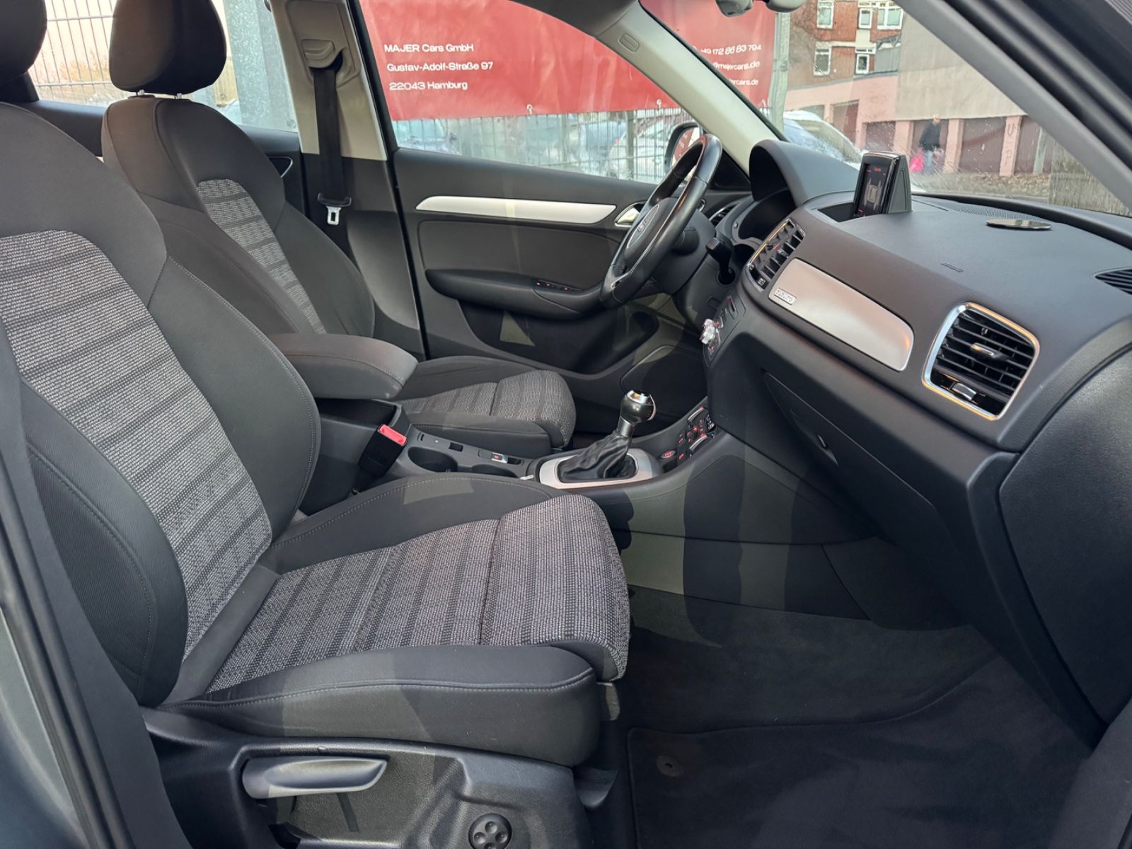 Fahrzeugabbildung Audi Q3 2.0 TDI Quattro S DSG*XENON*LED*TEMPO*AHK
