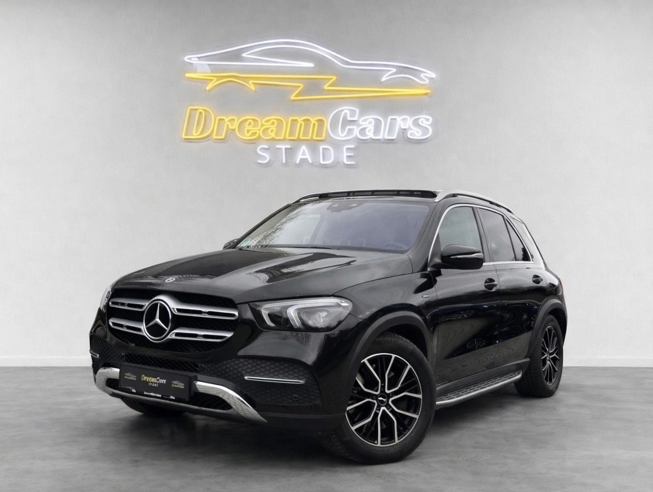MERCEDES-BENZ GLE 350 de 4Matic PANO/BURMESTER/HUD/KAMERA