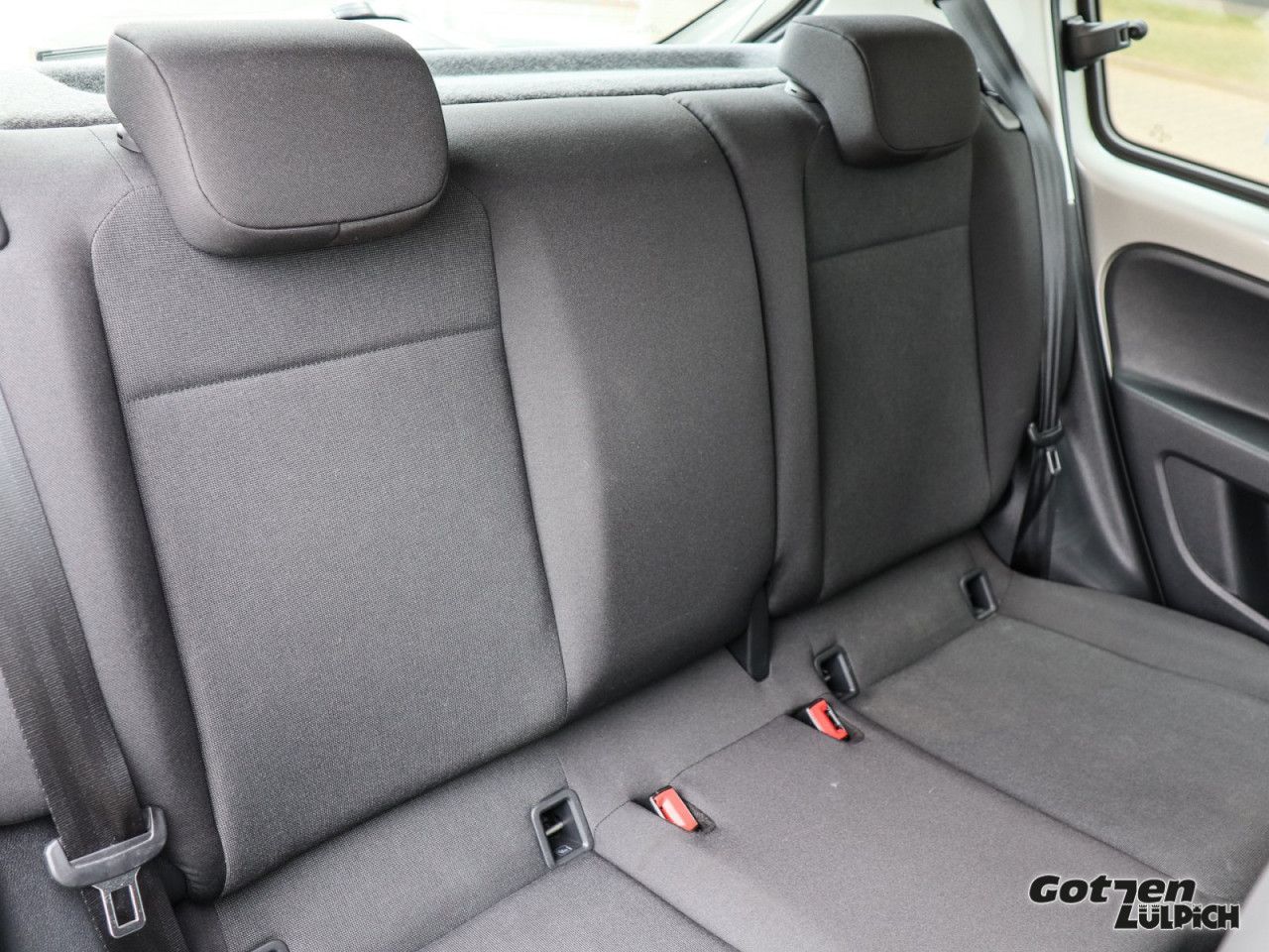 Fahrzeugabbildung Volkswagen e-up! e-up! Fahrerassistenzpaket CCS Bluetooth