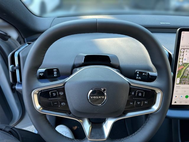 Volvo EX30 Plus 2WD Pure Electric