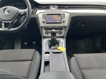 Volkswagen Passat Comfortline 1,4 TSI Navi+SHZ+PDC+Allwette