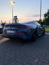 BMW M850i xDrive Coupé | Barcelona Blau | Voll - BMW M850 von privat