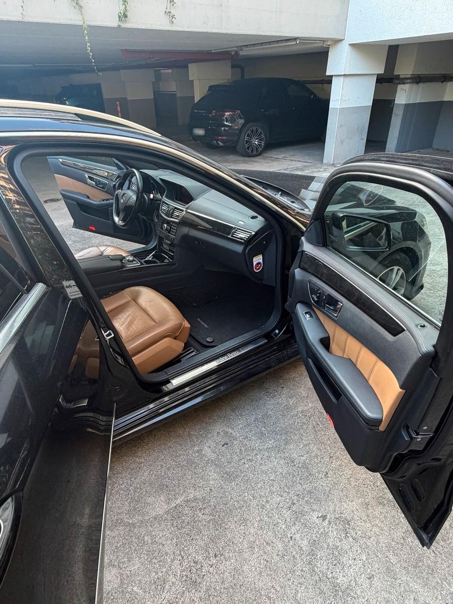 Mercedes-Benz E300 2010 — photo 9