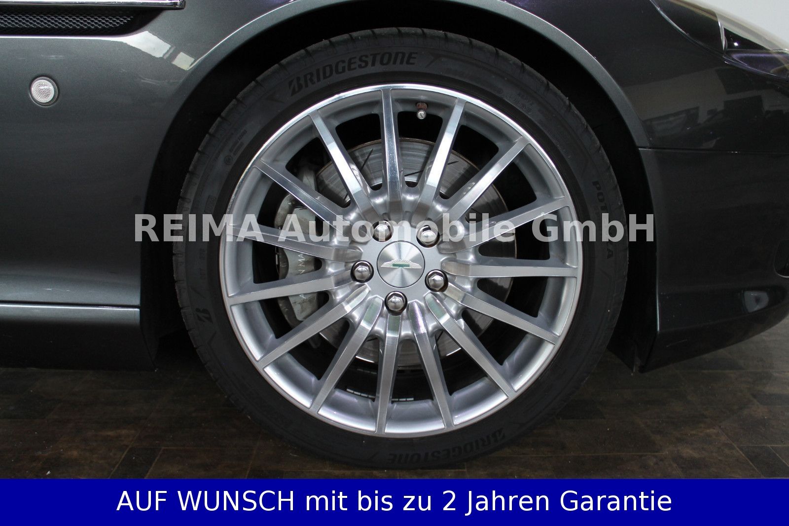 Fahrzeugabbildung Aston Martin DB9 Volante 5.9 i V12 Cabrio, Deut. Auslieferung