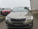 Skoda Superb Exclusive-NAVI-XENON-SHZ-PDC-2.HAND-SH- - Skoda Gebrauchtwagen in Herne