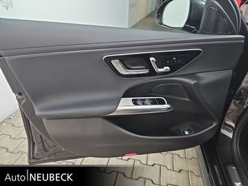 Mercedes E 200 - 12