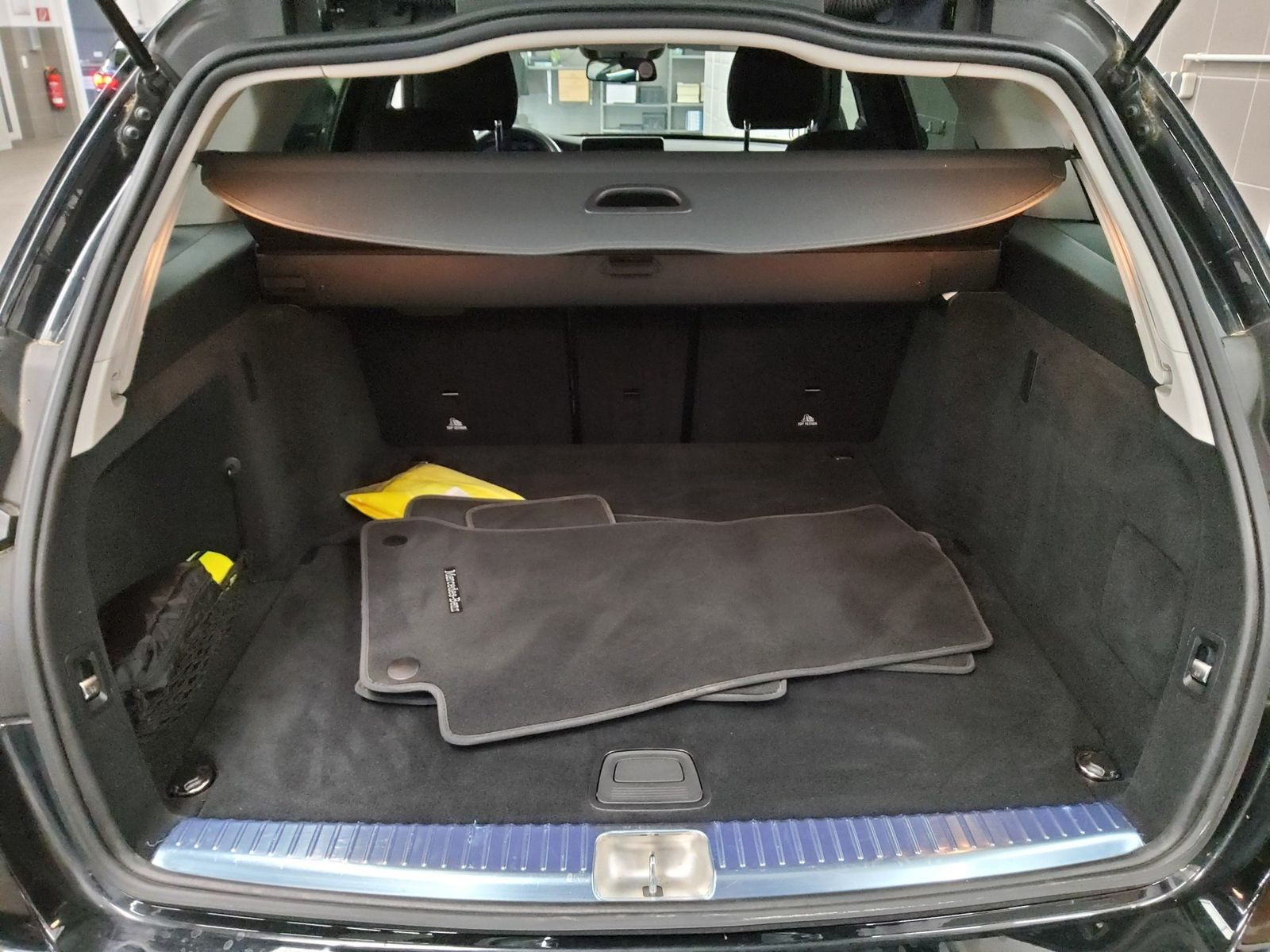 Mercedes-Benz C 220 T d Avantgarde Navi LED Kamera StandHzg foto 11