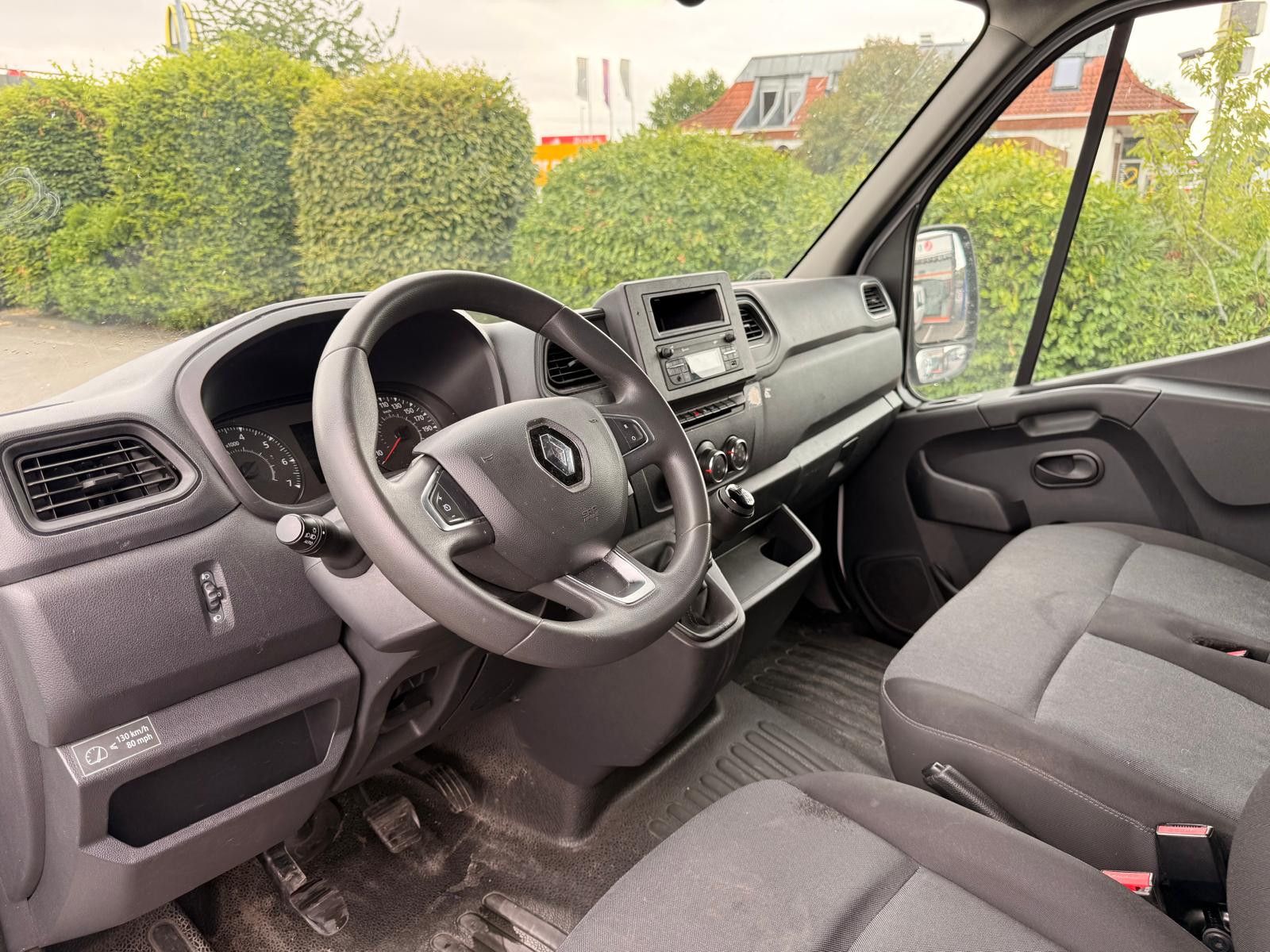 Fahrzeugabbildung Renault Master III Kasten L1H2 HKa 3,5t/ 1.HAND/TEMPOMAT
