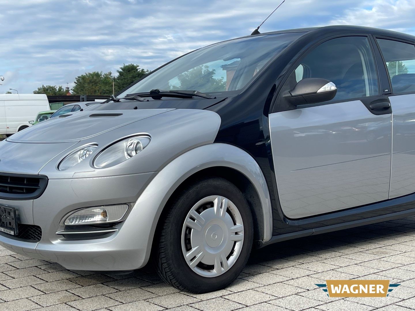 Fahrzeugabbildung Smart forfour Klima Servolenkung Radio TÜV 07/2028