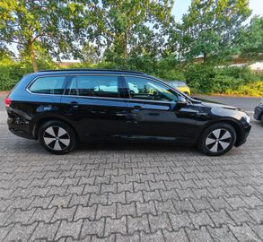 Volkswagen Passat Variant - 7