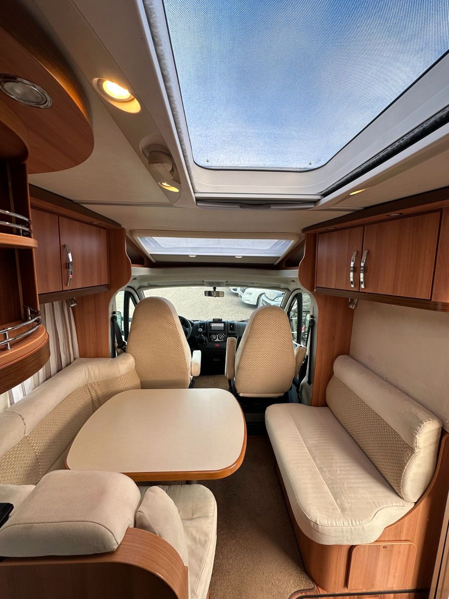 Fahrzeugabbildung HYMER / ERIBA / HYMERCAR T 614 CL exclusive line *super Ausstattung*