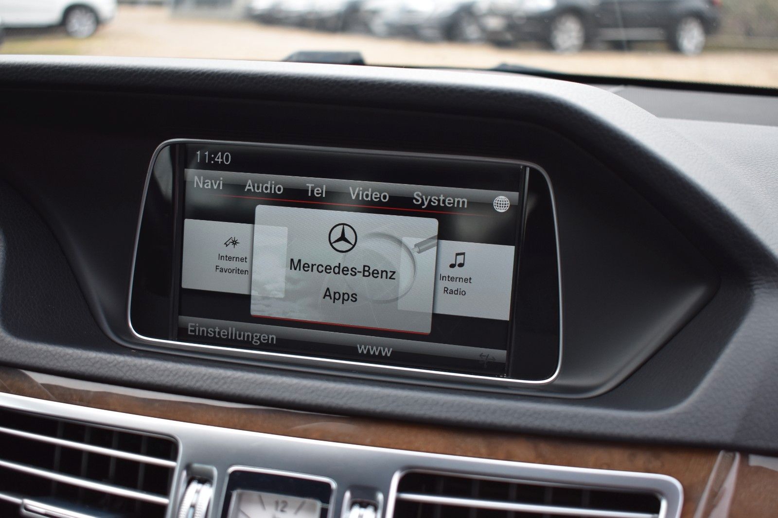 Fahrzeugabbildung Mercedes-Benz E 220 E T-Modell E 220 CDI BlueEfficiency