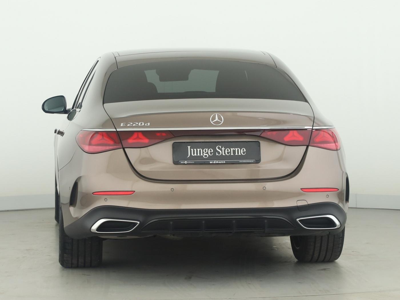 Mercedes-Benz E 220 d AMG Advanced*LED*AHK*Night*Distronic*Kam