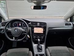 Fahrzeugabbildung Volkswagen Golf VII Variant 1.5 TSI DSG Highline AHK ACC LE
