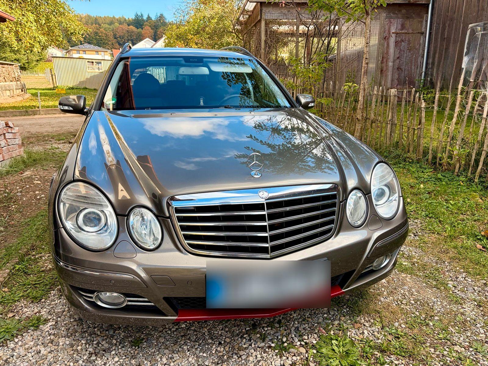 Mercedes-Benz E 220