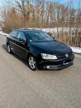 Volkswagen Jetta 2.0 TDI |TÜV|211.000km - Volkswagen Jetta aus 2011 mit Diesel-Antrieb