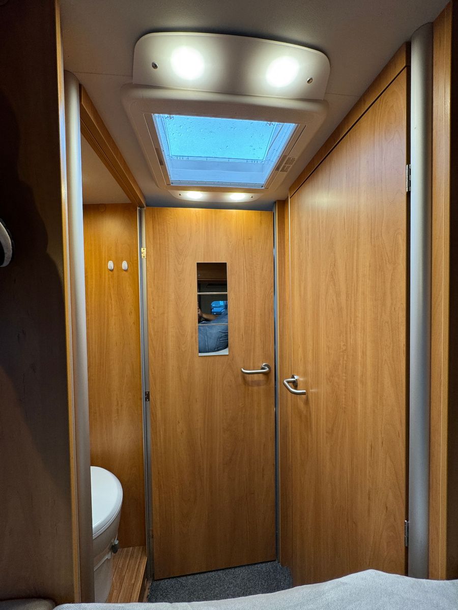 Fahrzeugabbildung Pössl Roadstar 640 DK DACHKLIMA AHK NAVI KAMERA LED 1H