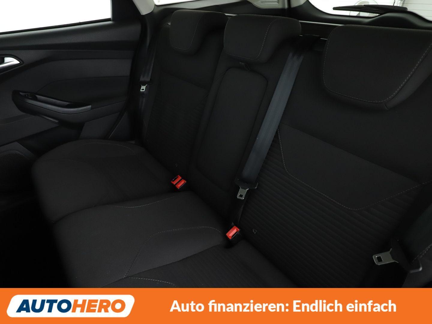 Ford Focus 1.0 EcoBoost Titanium*TEMPO*PDC*SHZ*LIM*