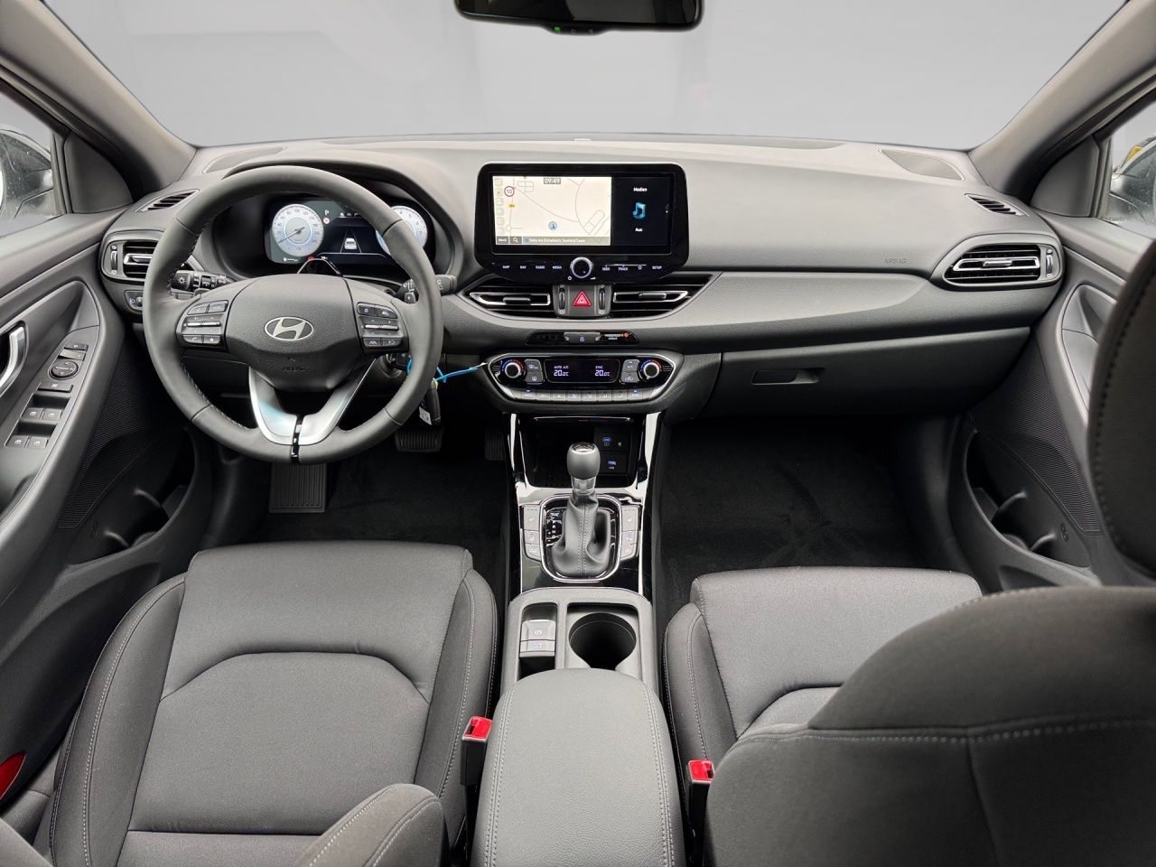 Fahrzeugabbildung Hyundai i30 TREND SHZ*LHZ*NAVI*CARPLAY*