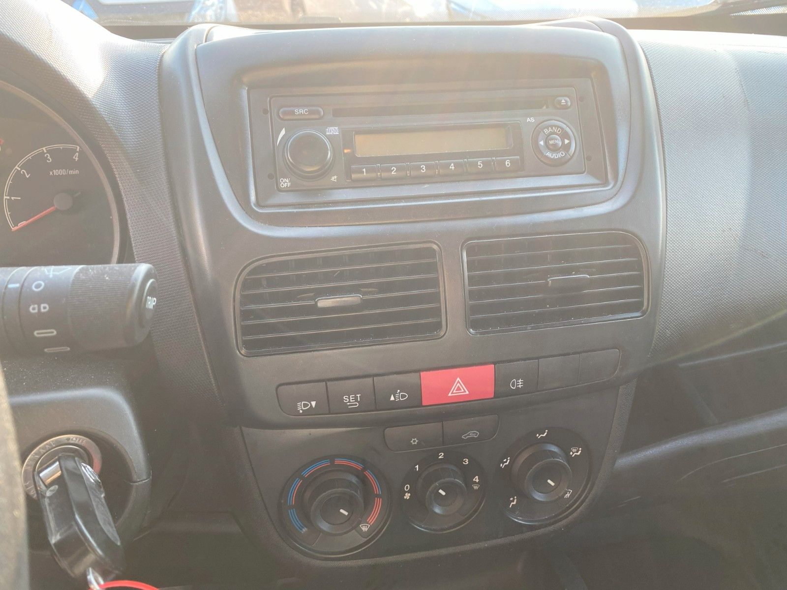 Fahrzeugabbildung Opel Combo D Kasten L2H1 2,4t,Klima