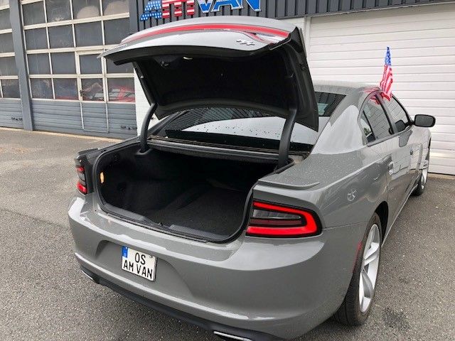 Fahrzeugabbildung Dodge Charger 5.7 V8 HEMI RT 17er Model in grau uni