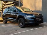 Skoda Karoq Style/ACC/SHZ/PDC/8*FACH/MEMORY - Skoda Gebrauchtwagen in Stuttgart