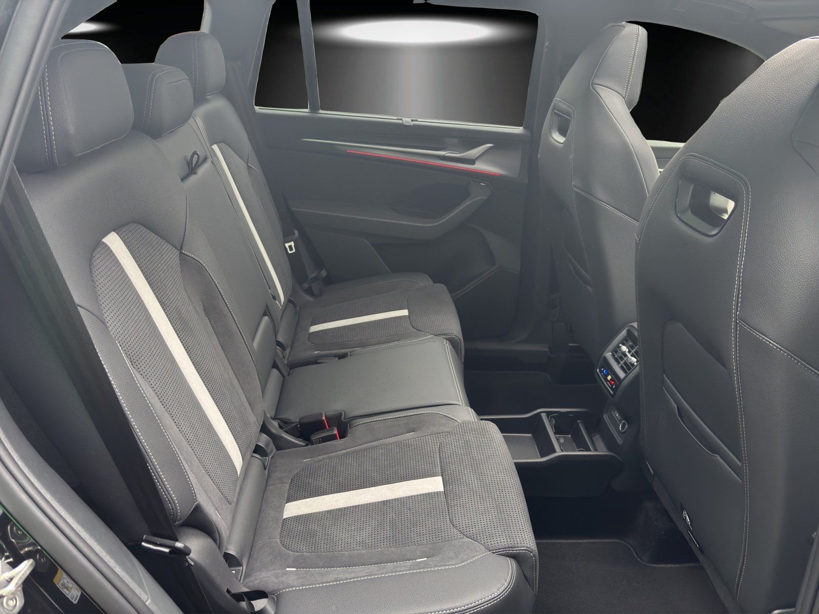 Fahrzeugabbildung SKODA Kodiaq Sportline 4x4 ACC+PANO+AHK+360°+STANDHEIZ