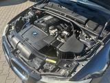 BMW Touring 320i/Automatik/TüvNEU/Navi/PanoramaDach - BMW 320 aus 2009: Kombi, 320i