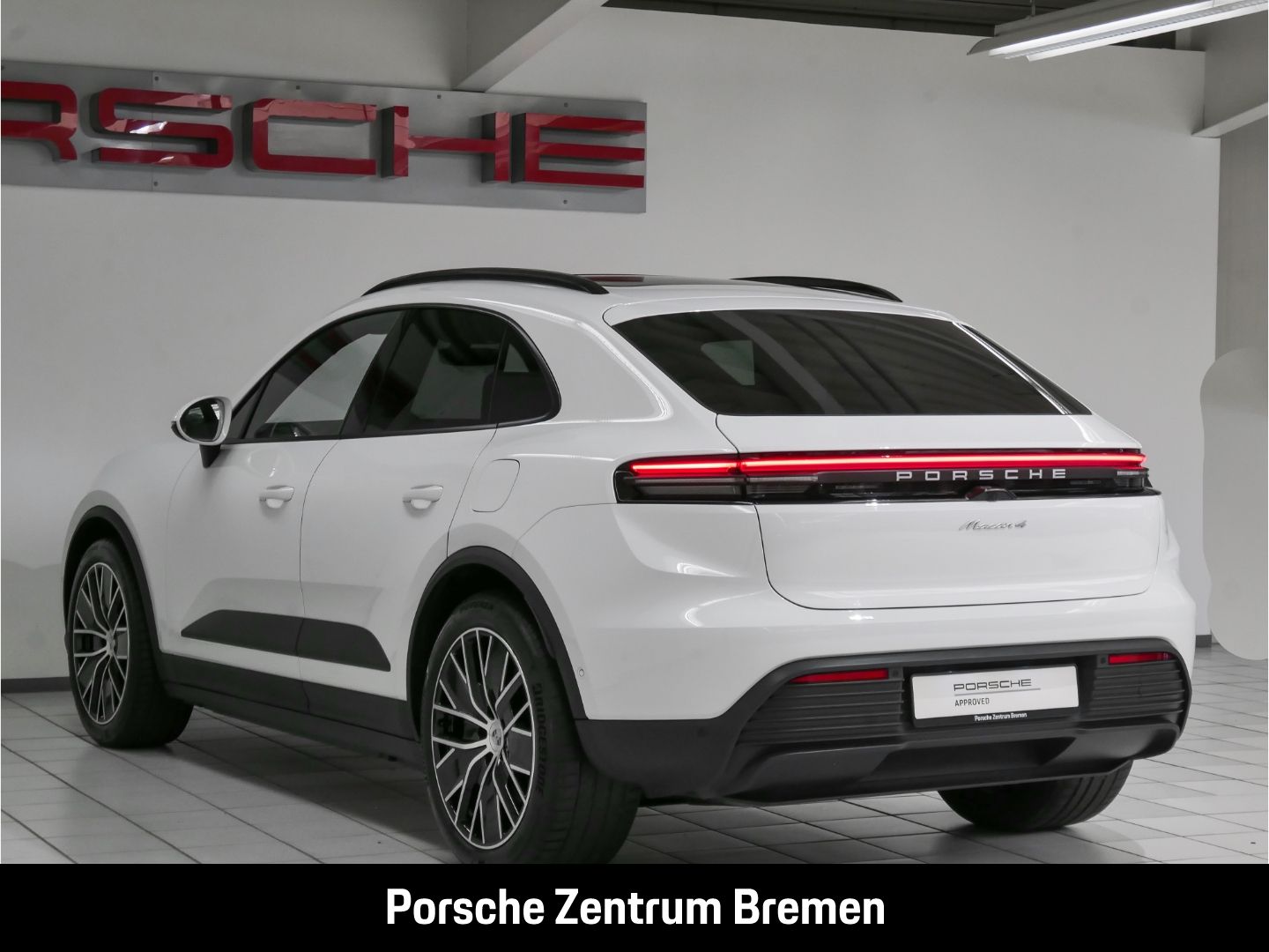Porsche Macan 4 ACC Matrix Pano Dach 21 Zoll Luftfed imagem 3