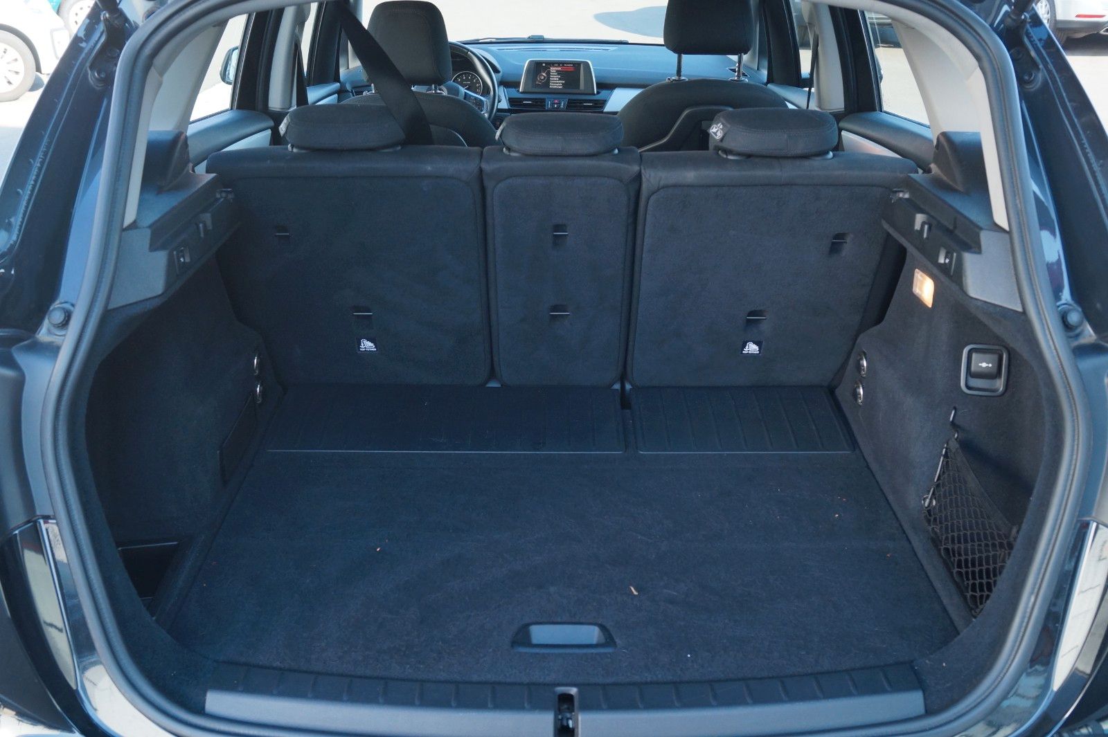 Fahrzeugabbildung BMW 218i  Active Tourer *Automatik
