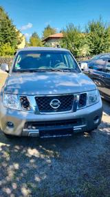 Nissan Nissa pathfinder - Nissan Pathfinder mit Anhängerkupplung