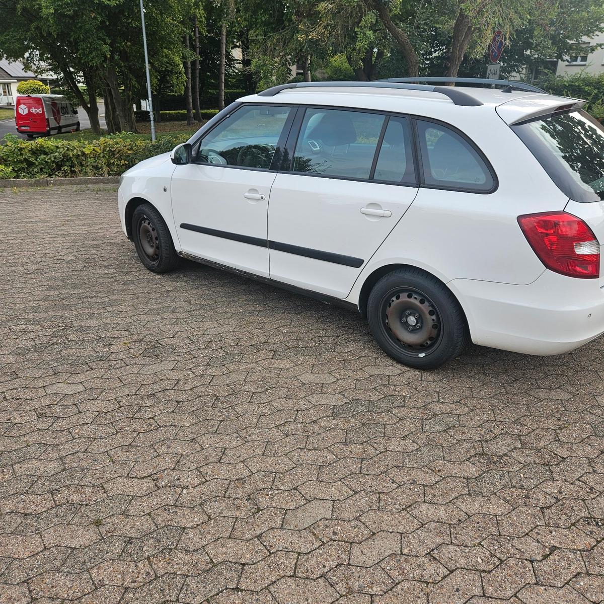 Skoda Fabia 2008 — engine 1.422 cm³, 80 HP (59kW)