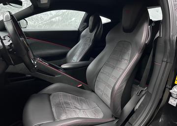 صورة 10 لـ 2021 Ferrari ROMA