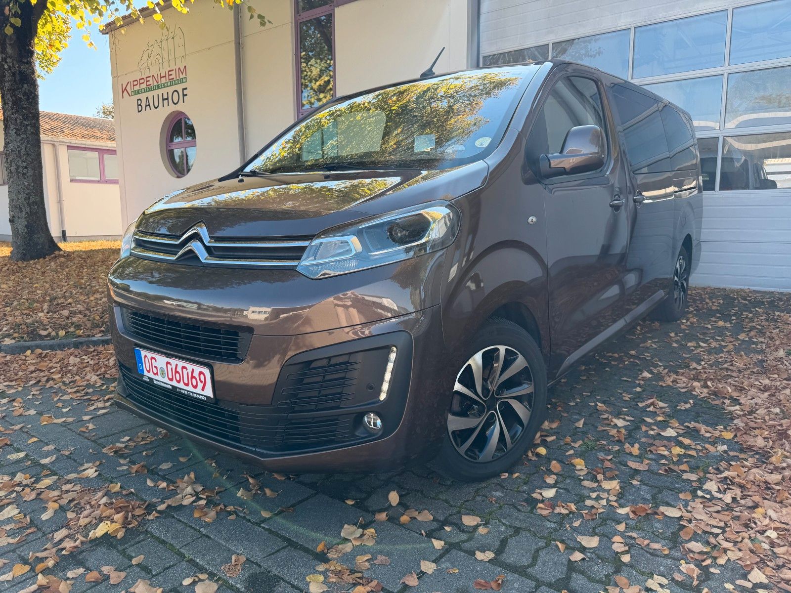 Citroën SpaceTourer Shine XL 8-SITZER LEDER NAVI MASAGE