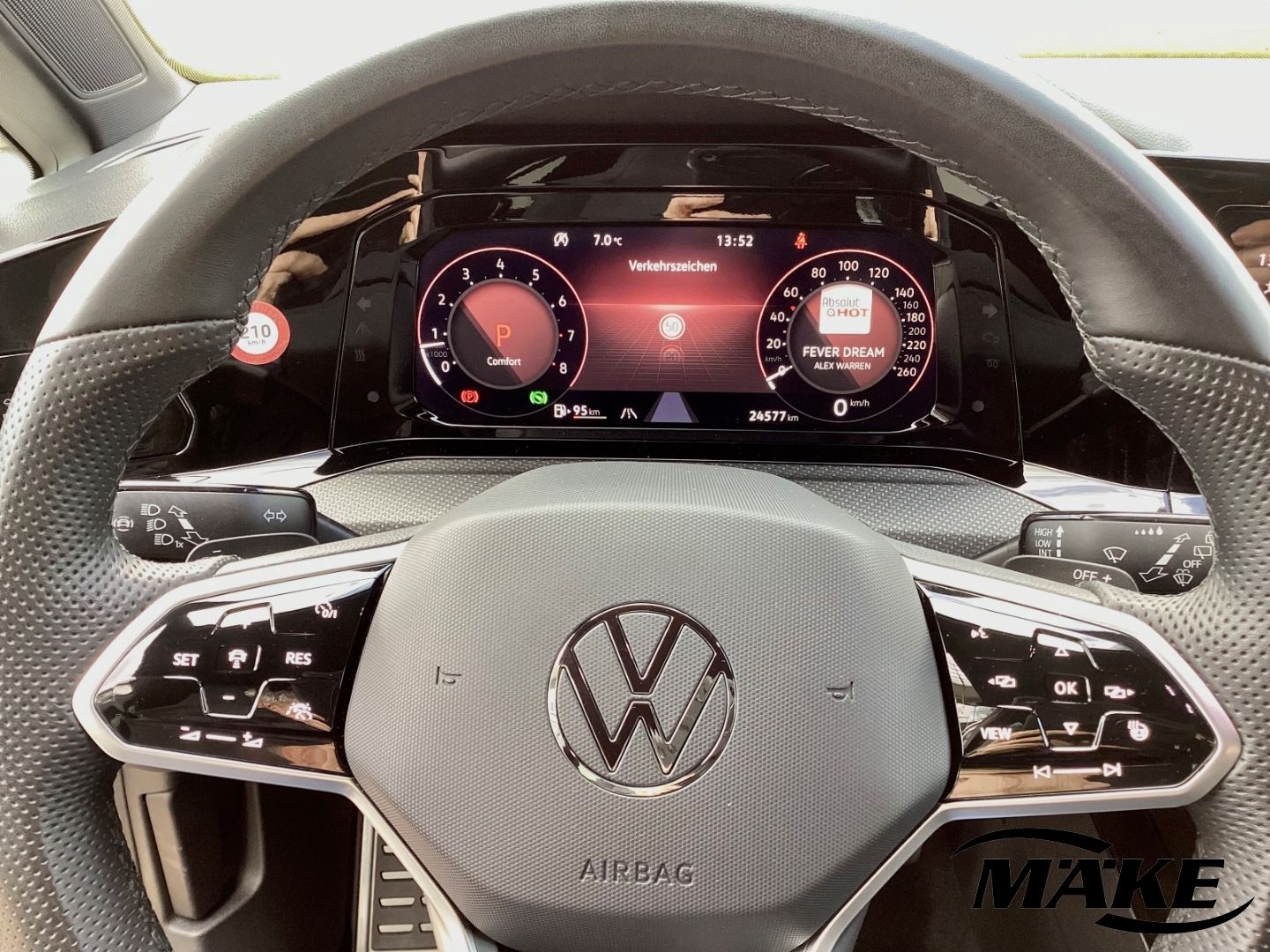 Golf R-Line 1.5 eTSI DSG ACC IQ.L NAV RFK