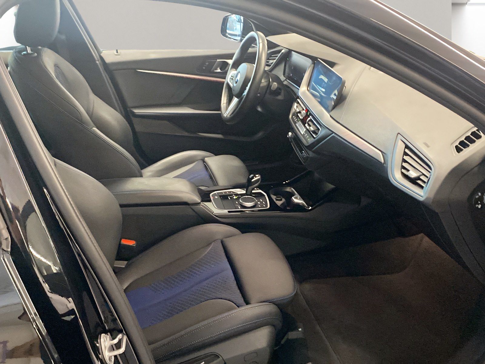 BMW 118i LiveCockpitProf Kamera Sportsitze HiFi LED foto 5