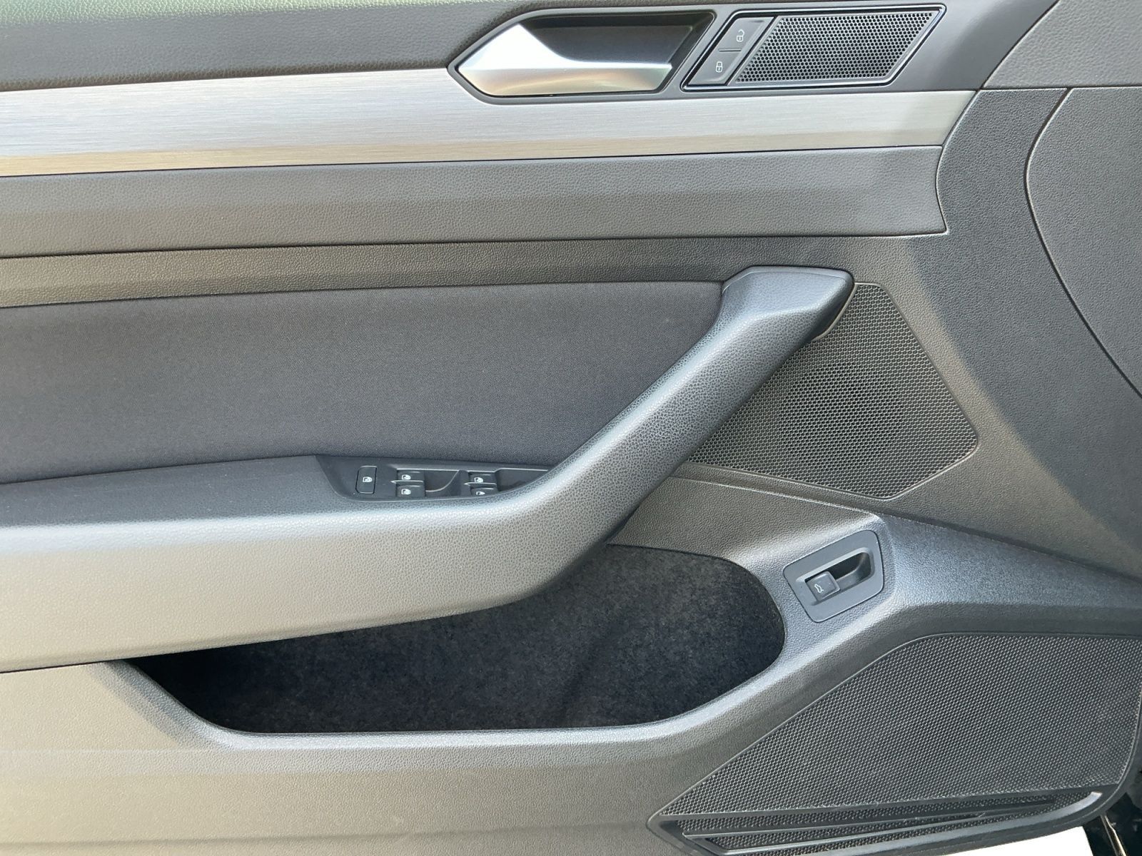 Volkswagen Passat Variant - Bild 15