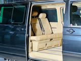 Volkswagen T5 Highline Behindertengerecht-Kassetenlift - gebrauchte VW T5 aus dem Jahr 2005