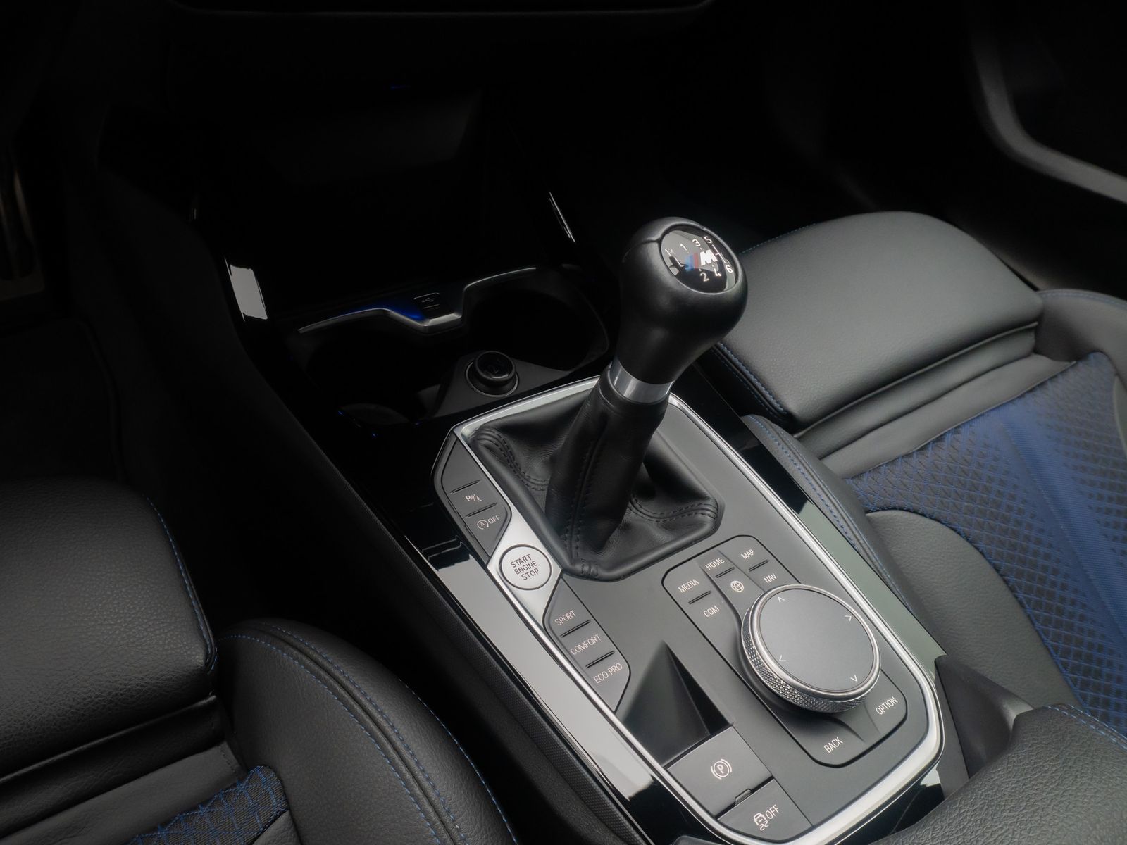 Fahrzeugabbildung BMW 218i Gran Coup&eacute; M Sport DAB Kamera AHK 18Zoll