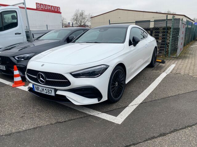 Mercedes-Benz CLE 180 Coupé AMG°LEDER-ROT°PANO°NIGHT°KEYL°MEMO