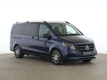Mercedes V 220 - 9