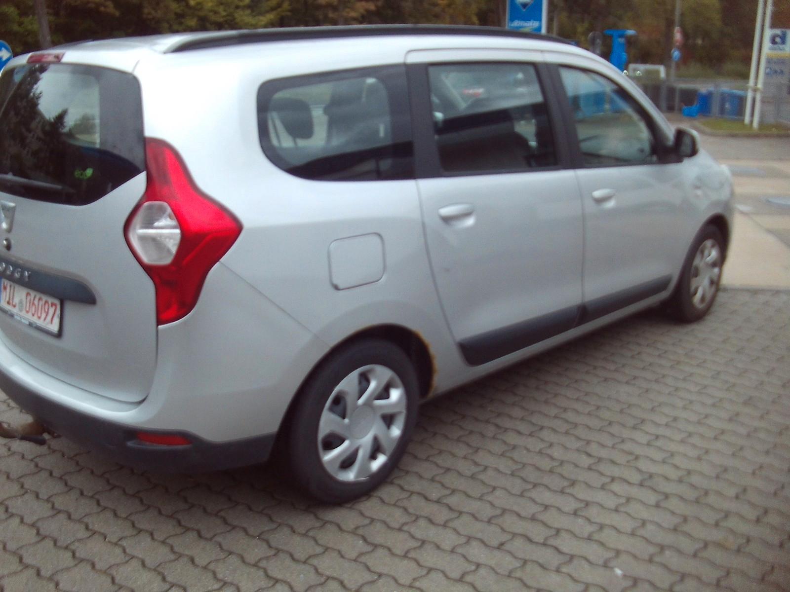 Dacia Lodgy 2013 — двигун 1.461 cm³, 107 HP (79kW)